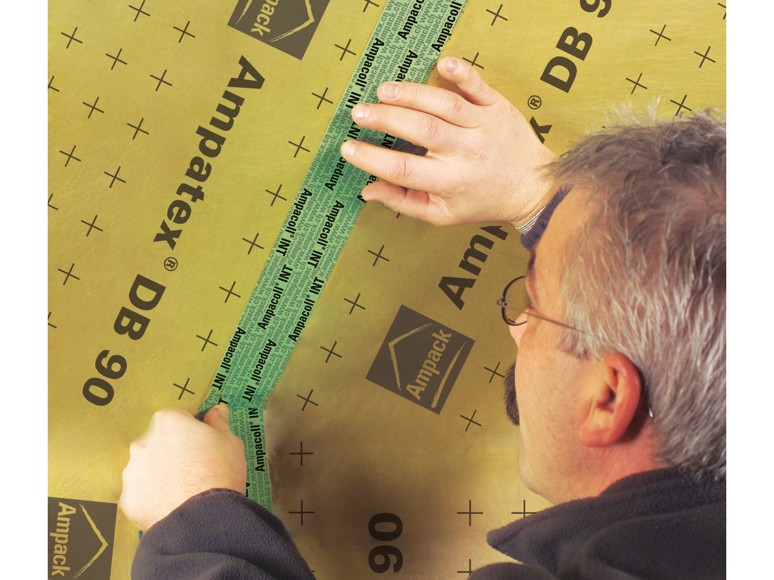 Anwendungsfoto: Ampatex DB 90 mit Ampacoll INT, Dampfbremse und Luftdichtung